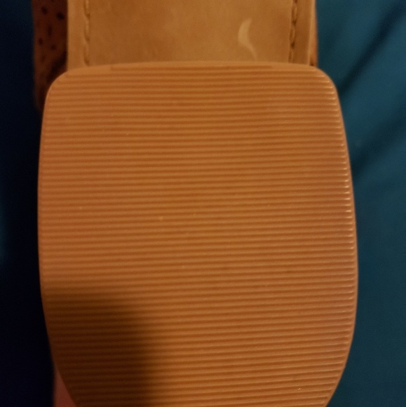 Universal Thread Booties - Picture 3 of 4